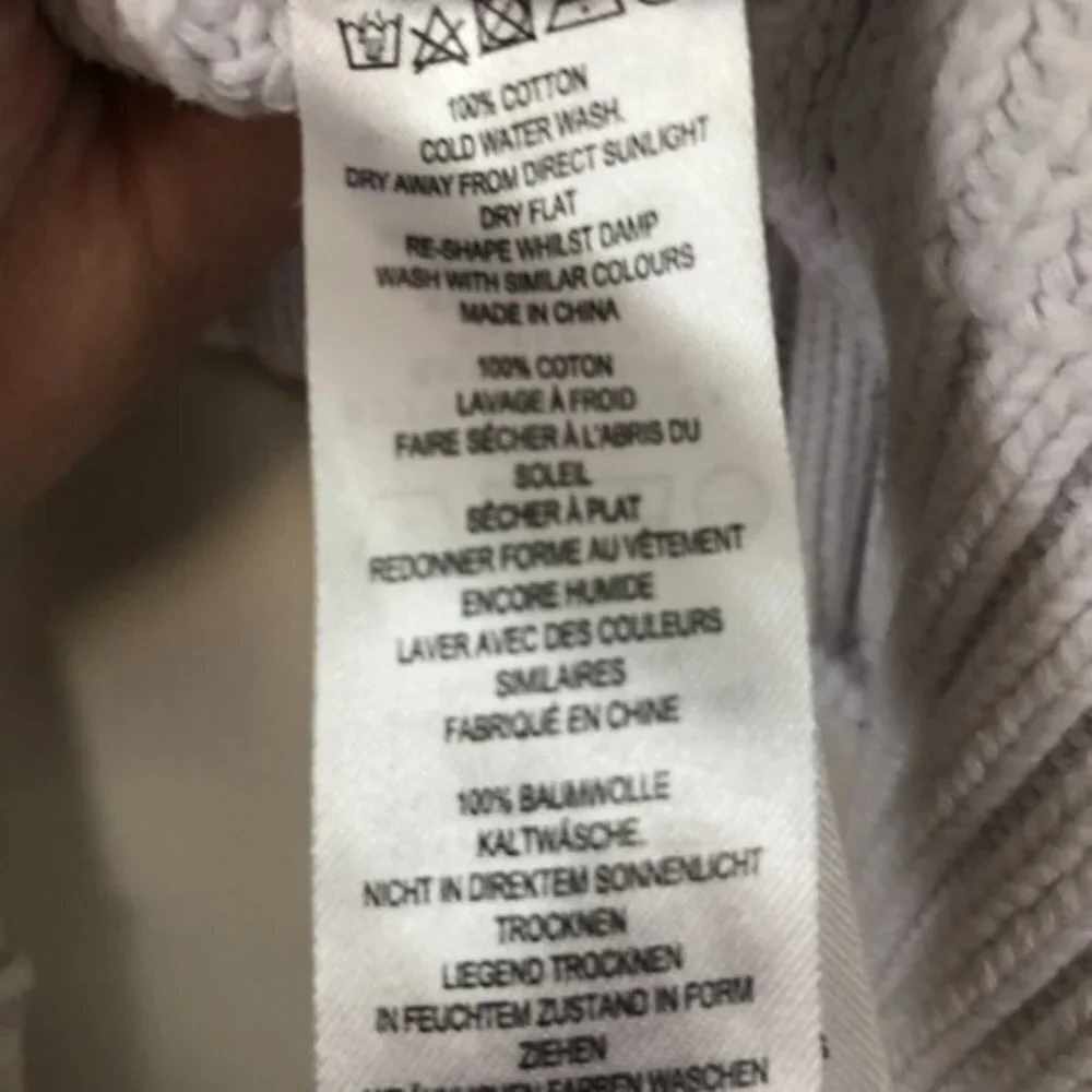 French Connection Knit Sweater- White/Gray- Size XS - Picture 3 of 6